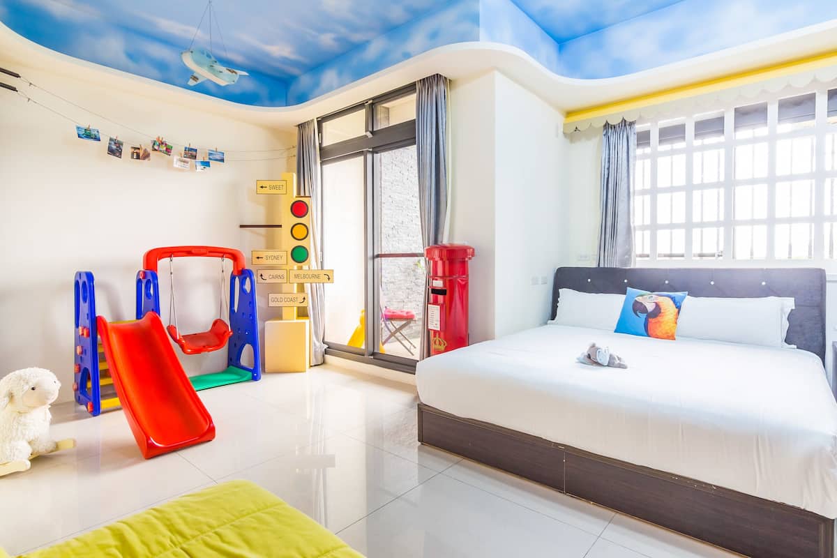 Deluxe Family Room, Bathtub | View from room