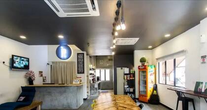 Revopackers - hostel