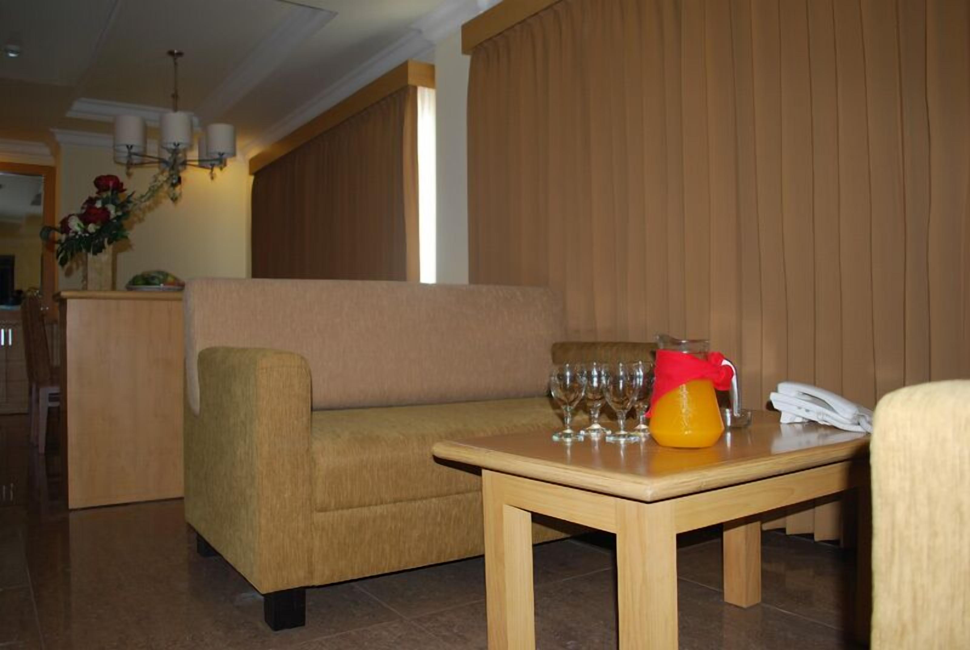 Presidential Suite | Living room | Flat-screen TV