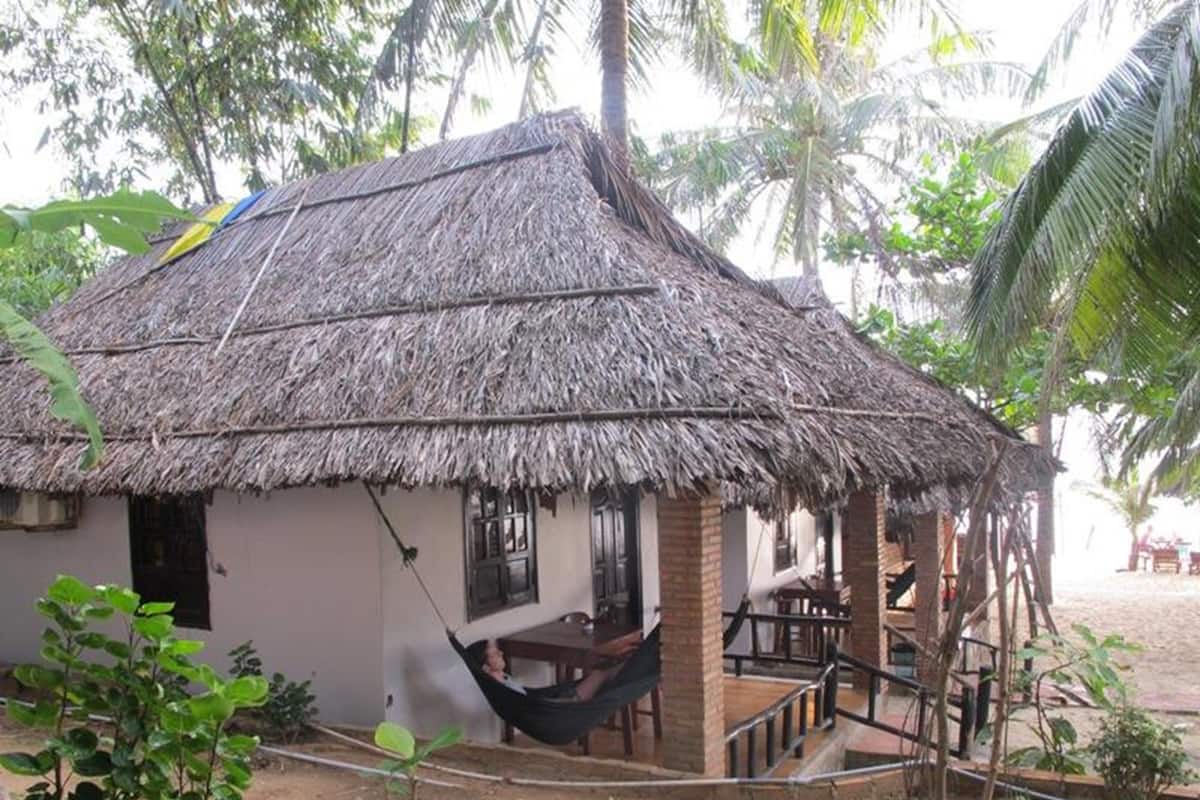 Bungalow dành cho gia đình, quang cảnh biển | Minibar, bàn, truy cập Internet không dây miễn phí, bộ trải giường
