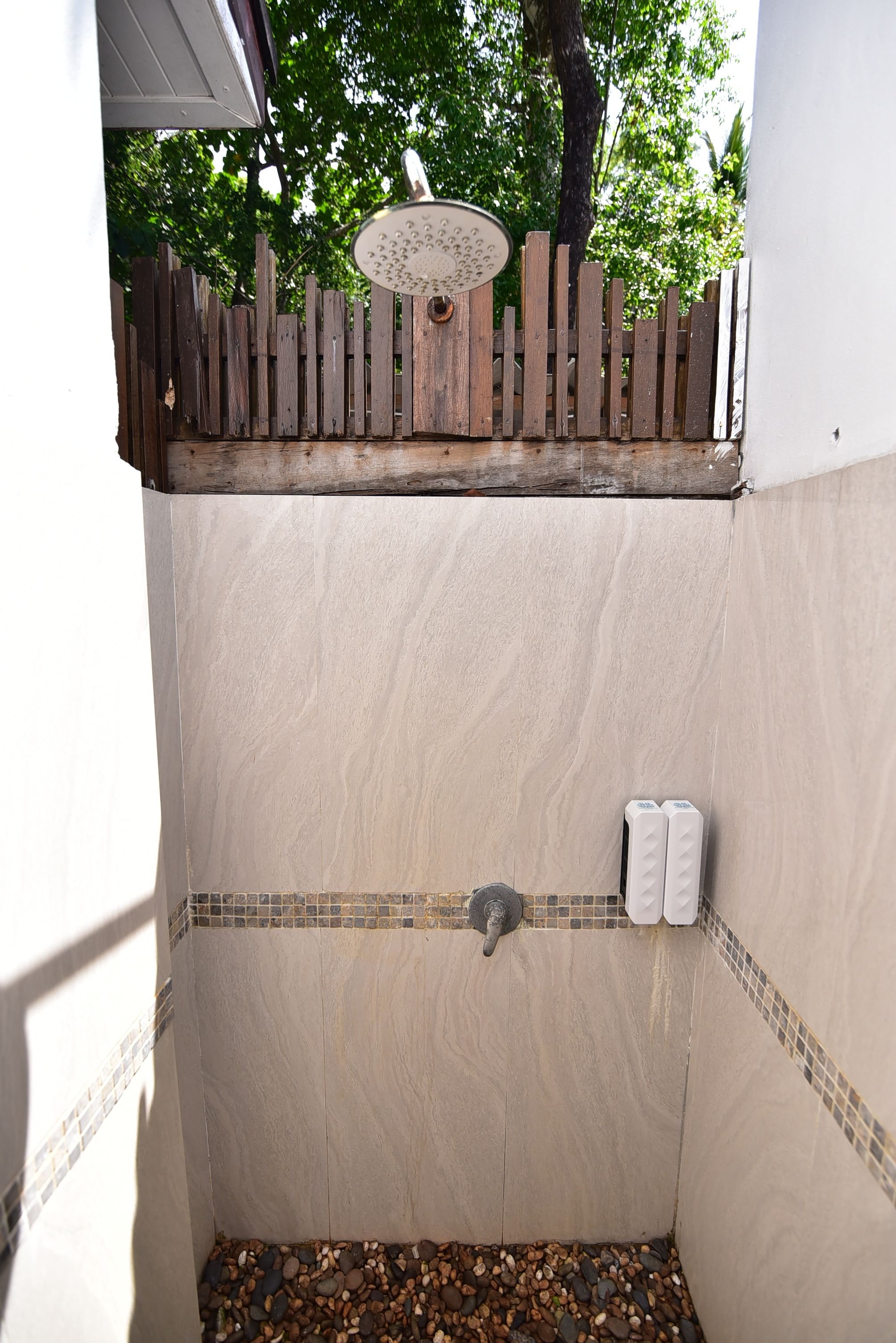 superior room, 1 king bed, patio, ocean view | bathroom | shower, free toiletries, hair dryer, towels