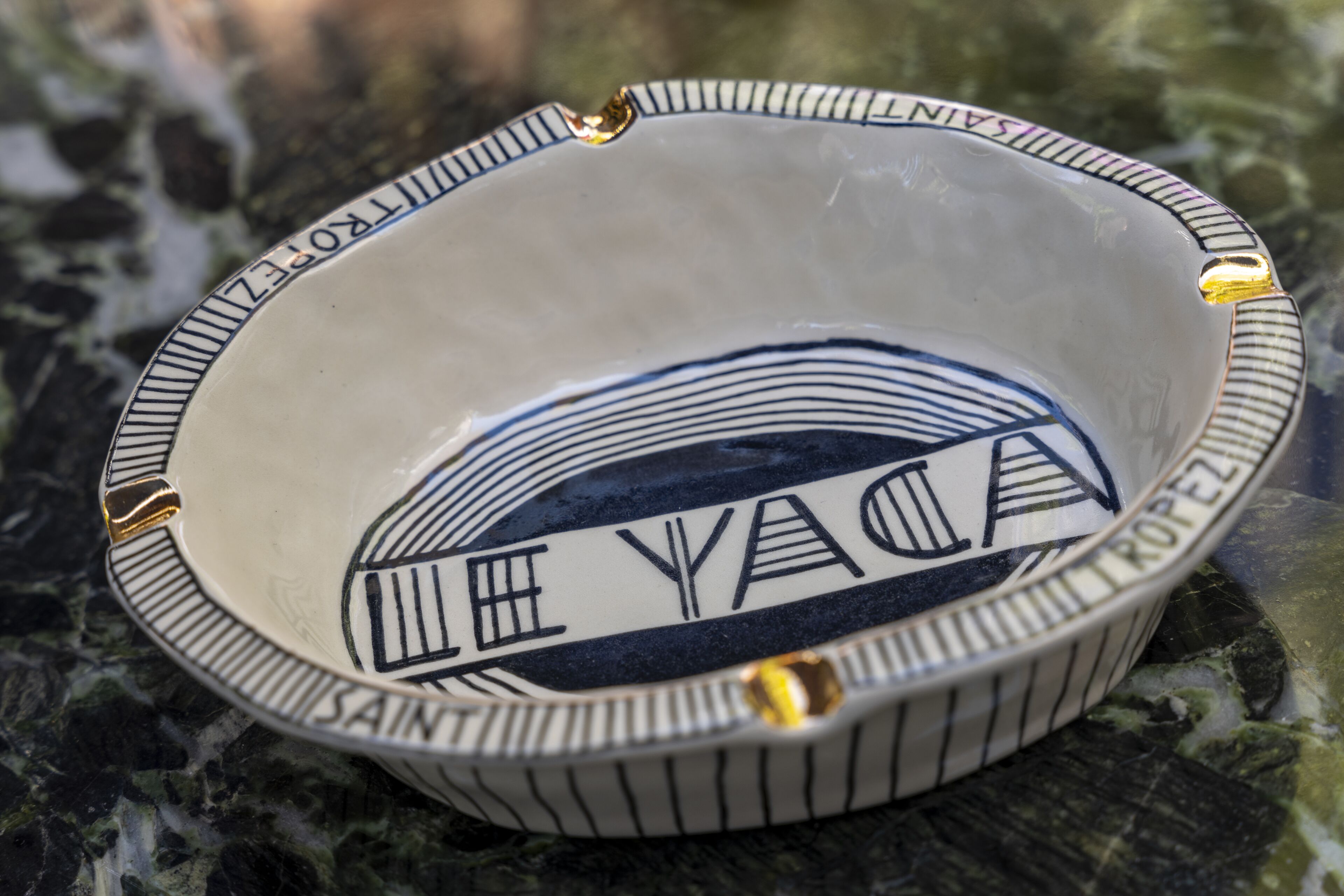 breakfast, dinner served; italian cuisine, pool views