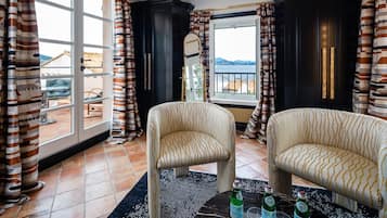 Suite Duplex Terrasse Mer | 1 chambre, draps italiens Frette, literie de qualité supérieure