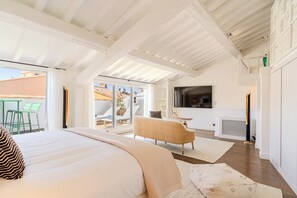La Villa du Prince de Lignac | 1 bedroom, Frette Italian sheets, premium bedding, pillowtop beds