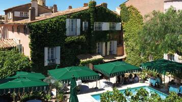 Outdoor pool, open 7:30 AM to 6:00 PM, pool umbrellas, sun loungers