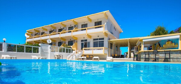 Seasonal outdoor pool - Hotel Anagros (Rhodes)