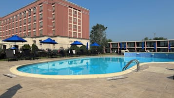 Indoor pool, outdoor pool