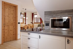 Family Apartment, 2 Bedrooms (+ add. cleaning fee 60€) | Private kitchen