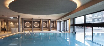 샬레 티롤리안 아파트먼트 - 바이 패밀리아리스 - 수영장 500미터