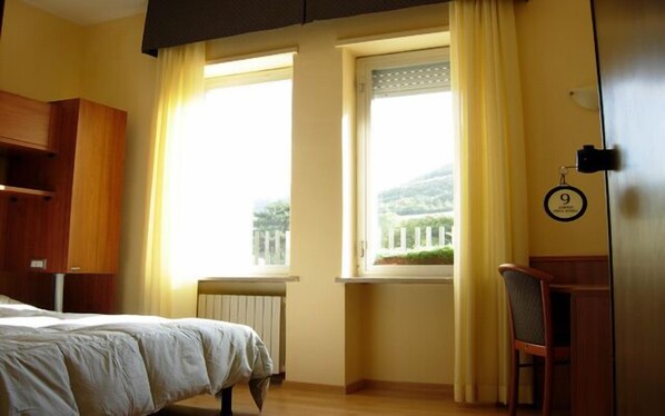 Premium bedding, in-room safe, desk, soundproofing