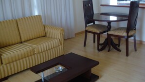 Single Apartment | บริเวณนั่งเล่น