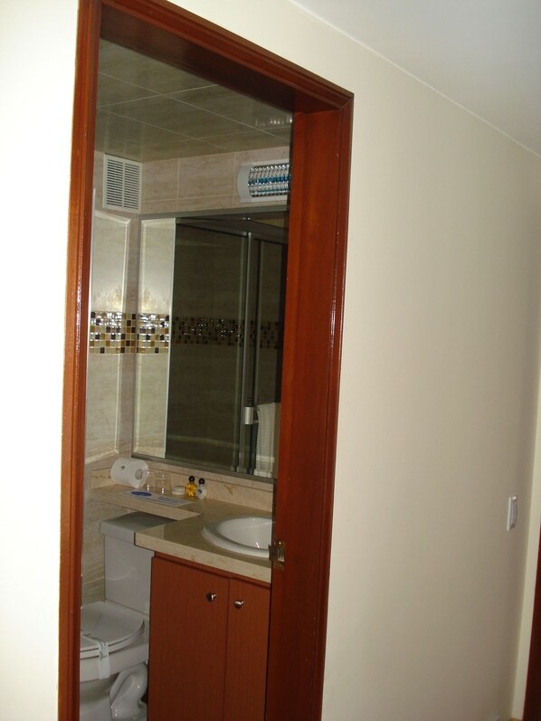 Single Apartment | Waschbecken im Bad