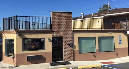 Brick Motor Inn