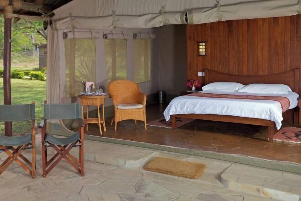 1 bedroom, premium bedding, in-room safe, desk