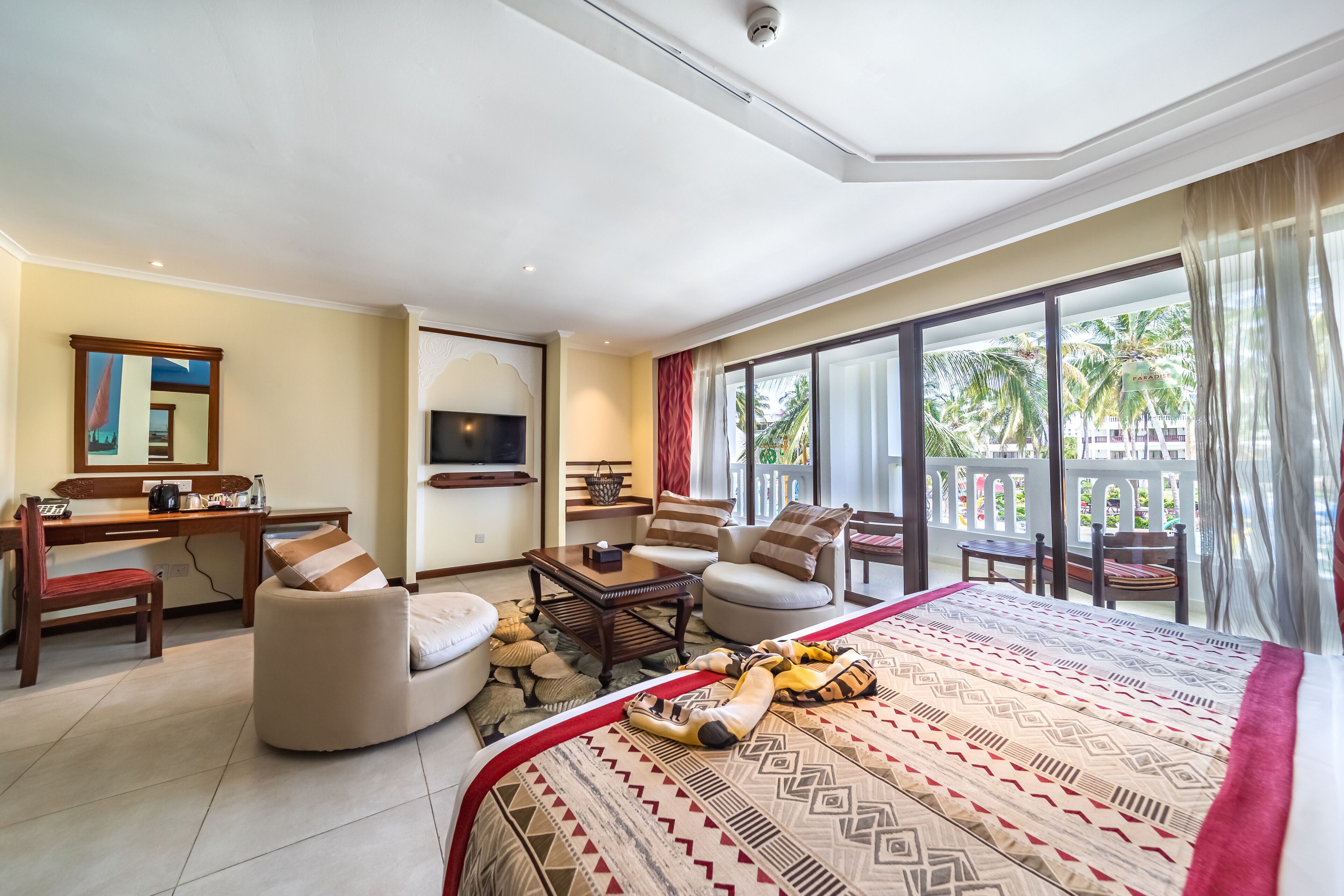 family suite | 1 bedroom, egyptian cotton sheets, premium bedding, in-room safe