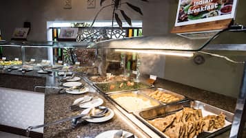 2 restaurants, international cuisine