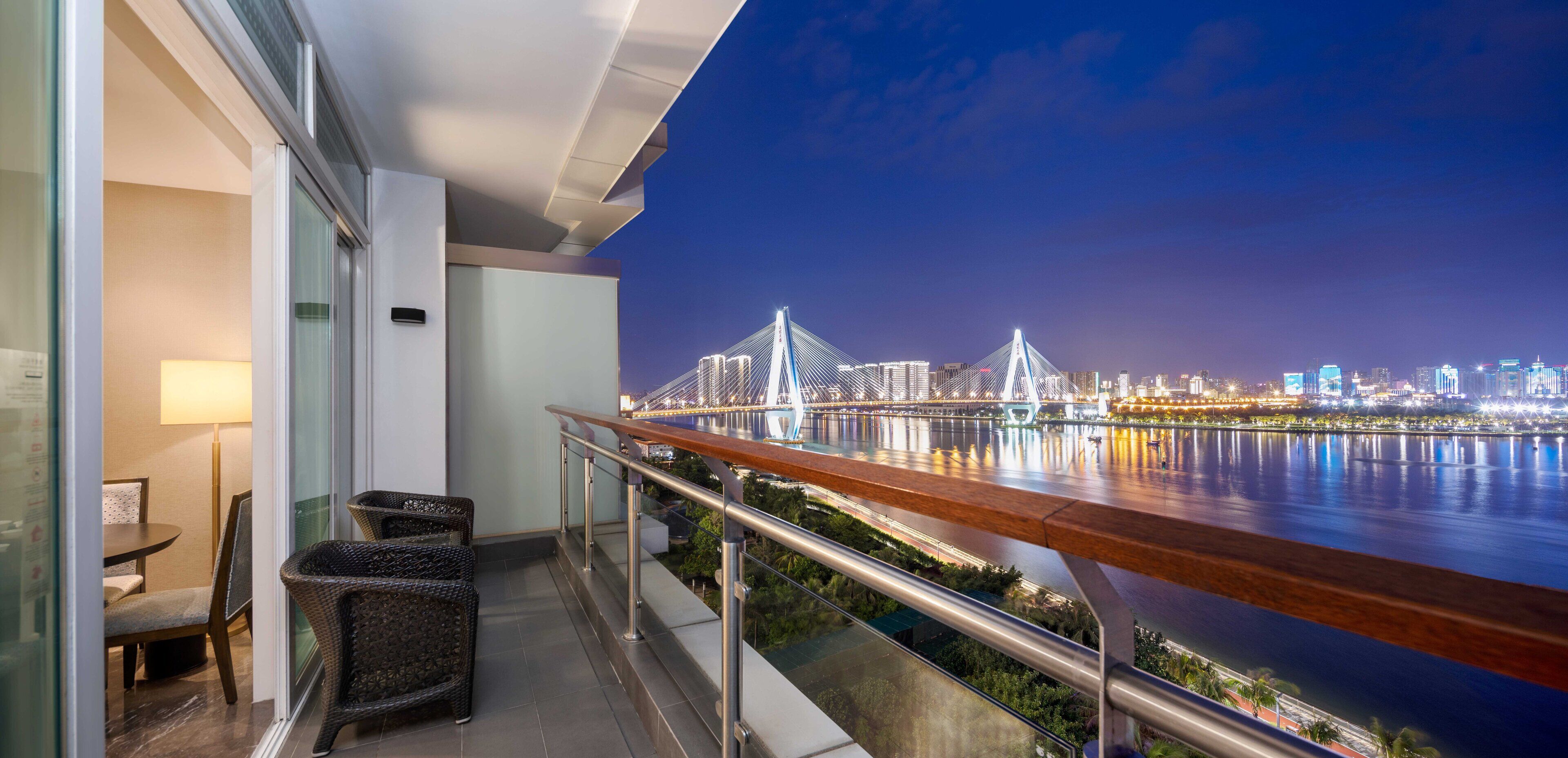 minibar, in-room safe, desk, blackout curtains