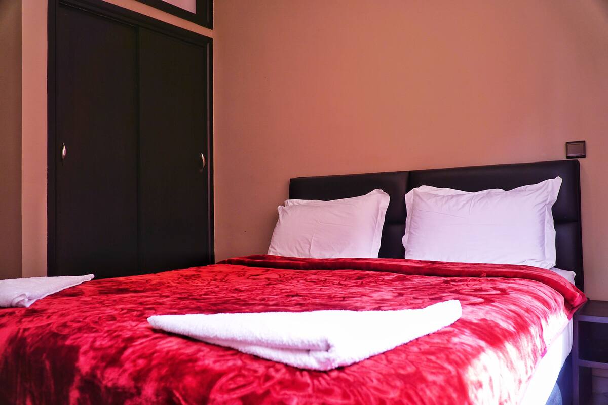 Senior Suite, 2 Bedrooms | Premium bedding, in-room safe, desk, blackout curtains