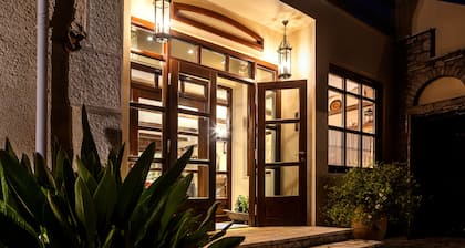 Archontiko Parnassus Dadi