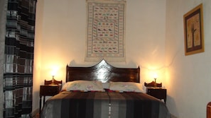 Suite | In-room safe, free cribs/infant beds, free WiFi, bed sheets