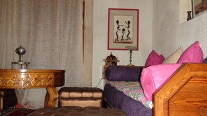 Suite | Living area | Flat-screen TV - Riad Arambys (Essaouira)