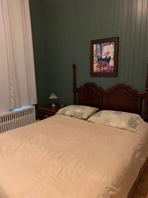 Iron/ironing board, free WiFi, bed sheets - Gîte Le Roupillon en Beauce (Scott)