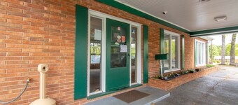 Eden Inn Motel