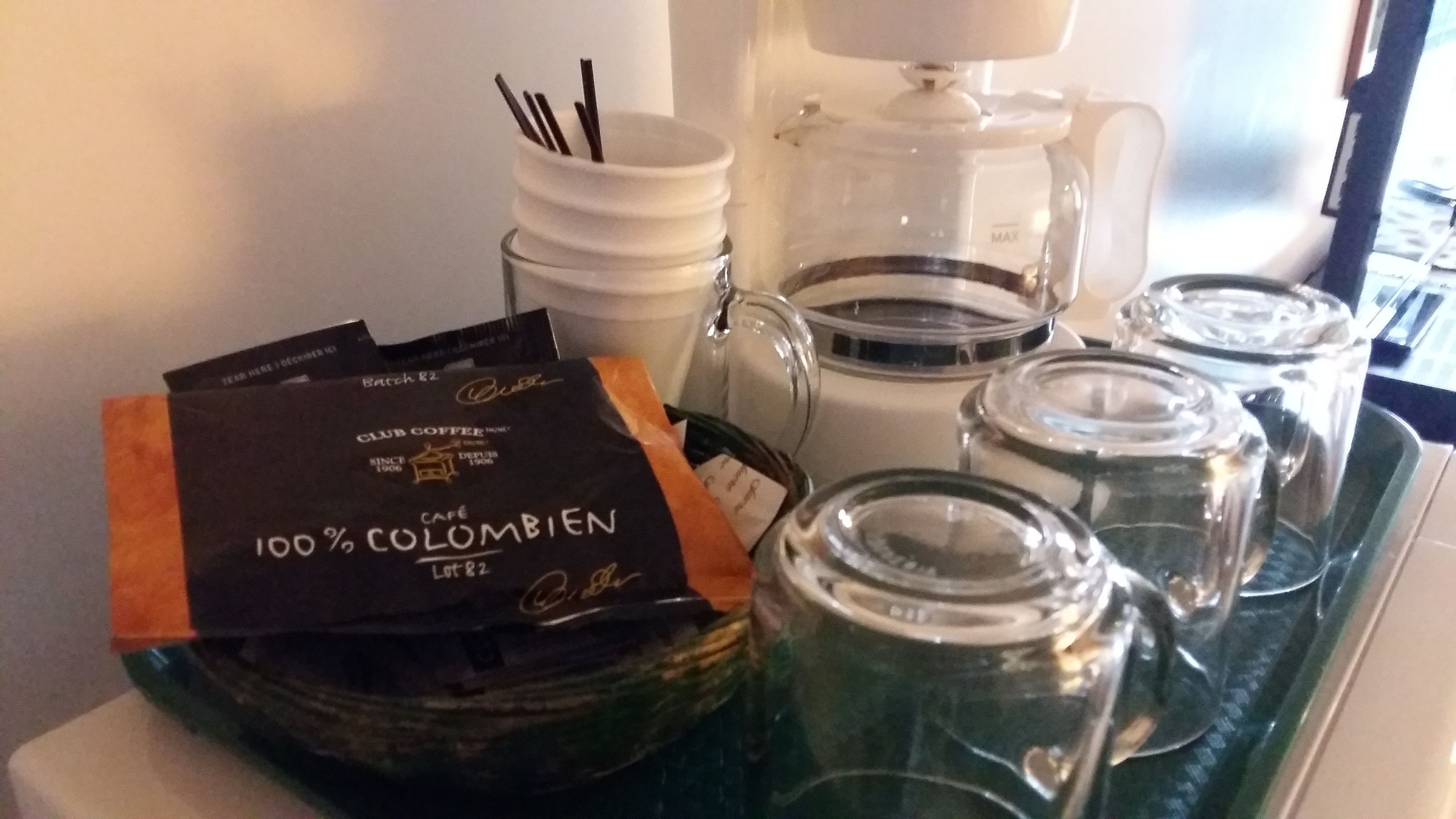 أغطية فراش متميزة وستائر تعتيم وواي فاي مجانًا وملاءات أسرّة