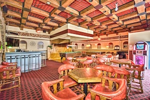 Bar (on property) - Hotel Motel Penn - Mass (Trois-Rivieres)