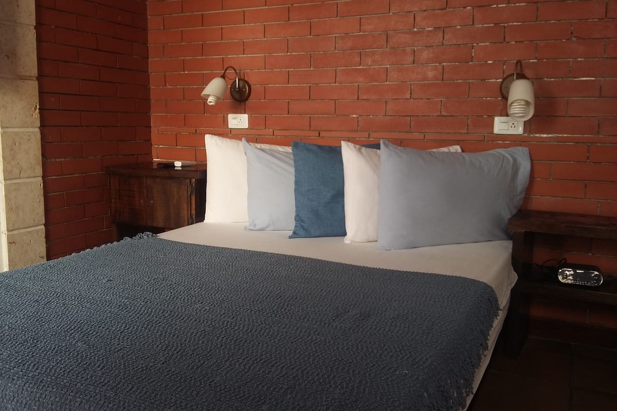 Habitació doble | Minibar, caixa forta a l'habitació i wifi gratuïta