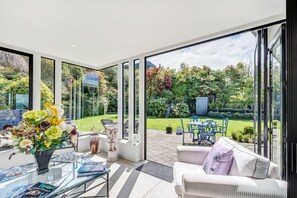 Lobby - Serenity on Wakeman (Taupo)