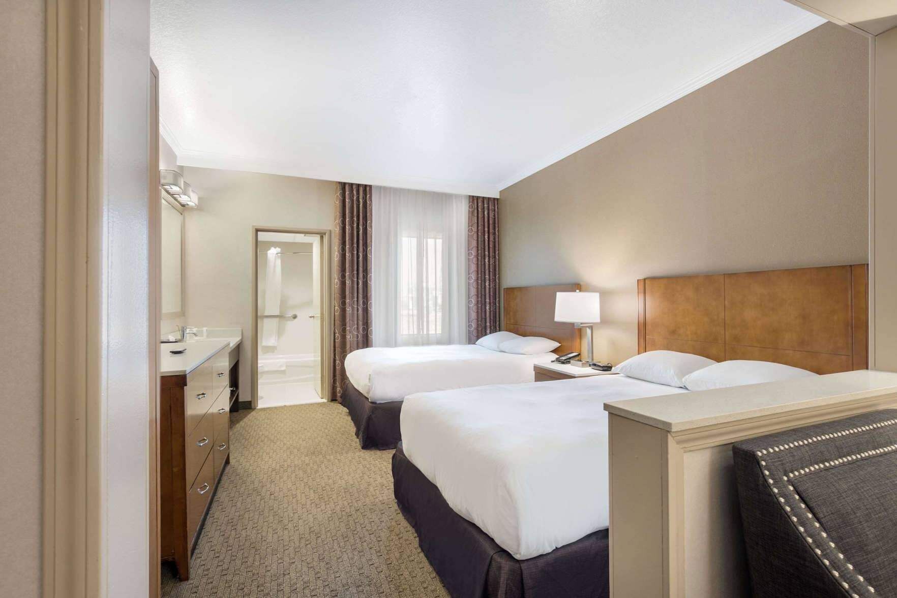 1 bedroom, in-room safe, desk, iron/ironing board