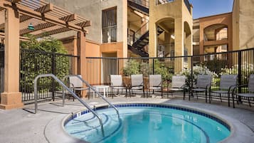 Alberca al aire libre