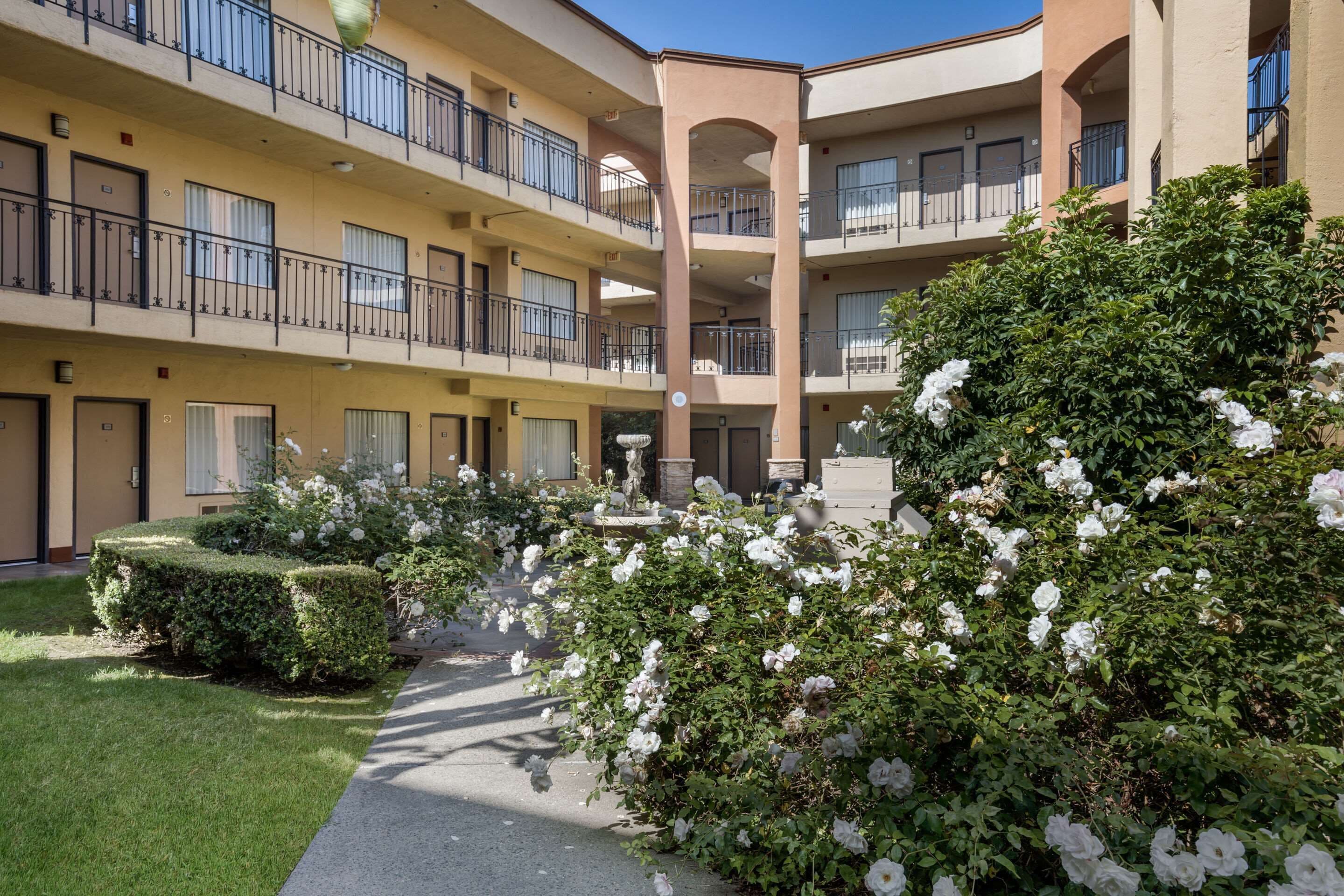 Photo - MainStay Suites Orange County John Wayne Airport