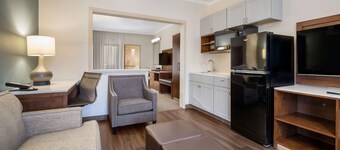 MainStay Suites John Wayne Airport by Choice Hotels