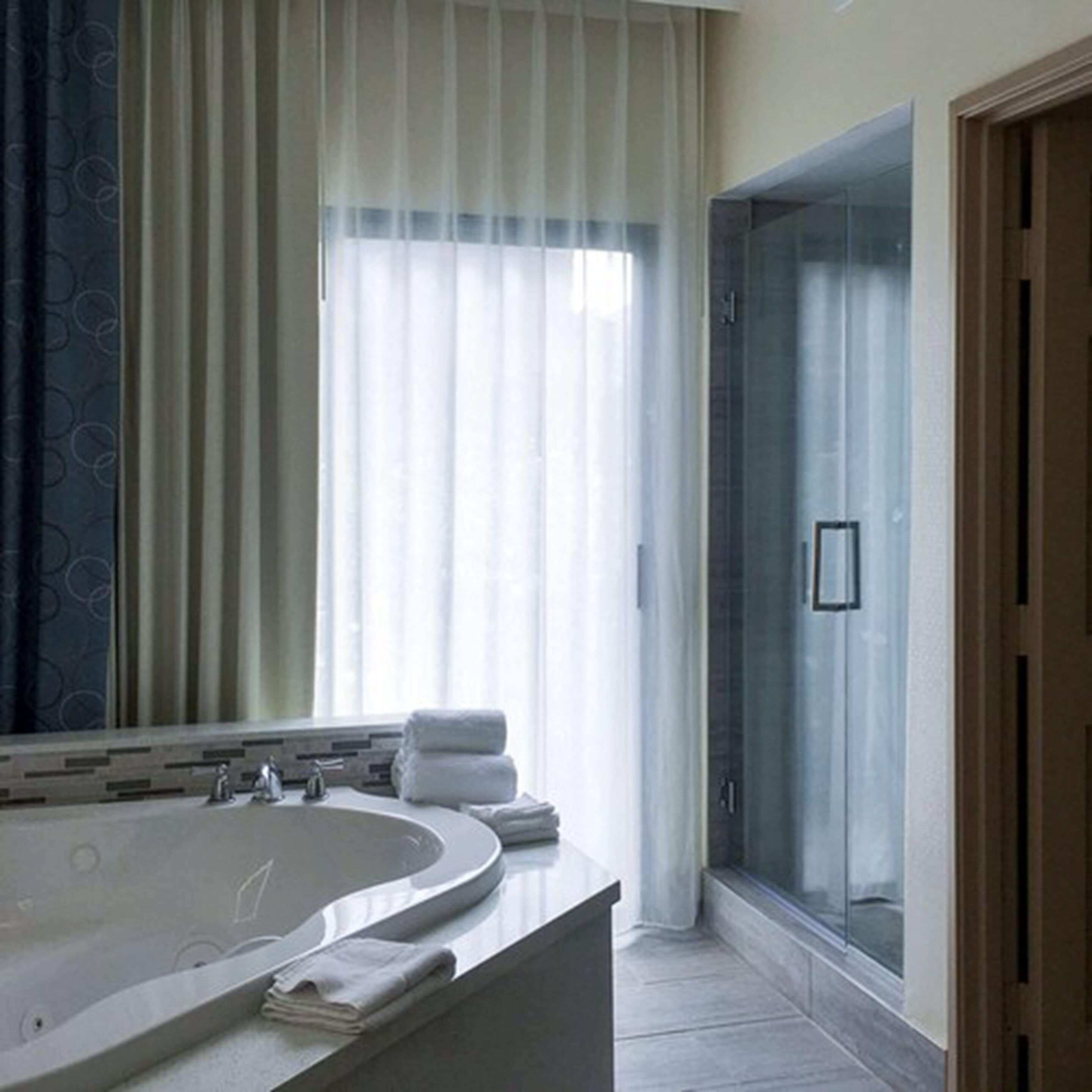 Photo - MainStay Suites John Wayne Airport by Choice Hotels