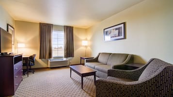 1 bedroom, premium bedding, in-room safe, desk