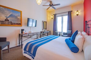 Iron/ironing board, free WiFi, bed sheets - Hotel La Casona 30 (San Miguel de Allende)