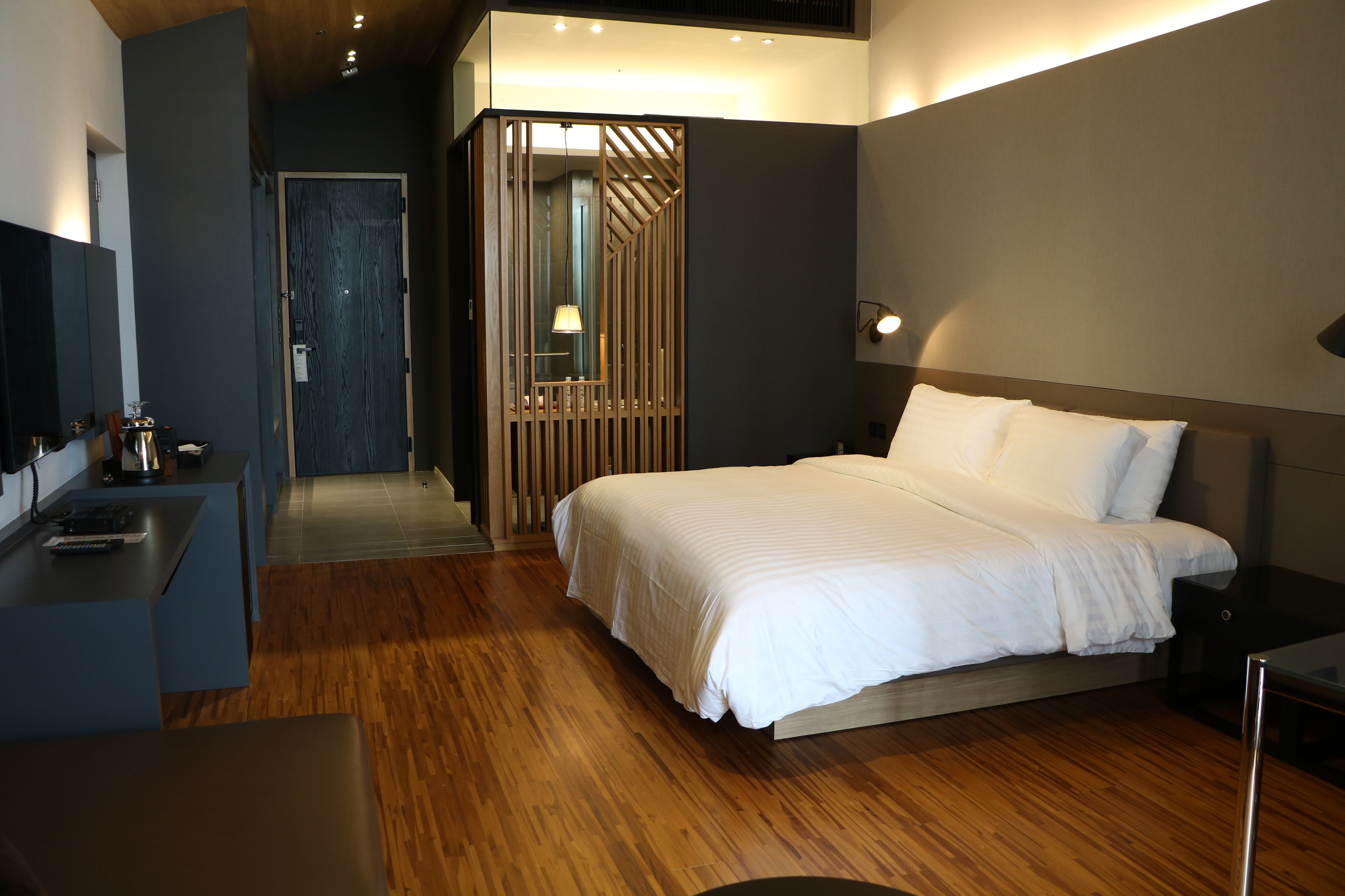 Habitació Deluxe, no fumadors | Minibar gratuït, caixa forta a l'habitació i habitacions insonoritzades 