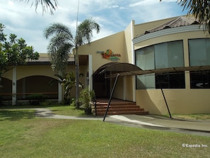 Exterior - Caribbean Waterpark and Resotel (Bacolod)