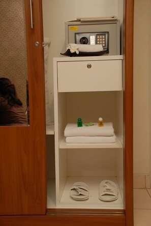 Room amenity - Blessing Residence (Jakarta)