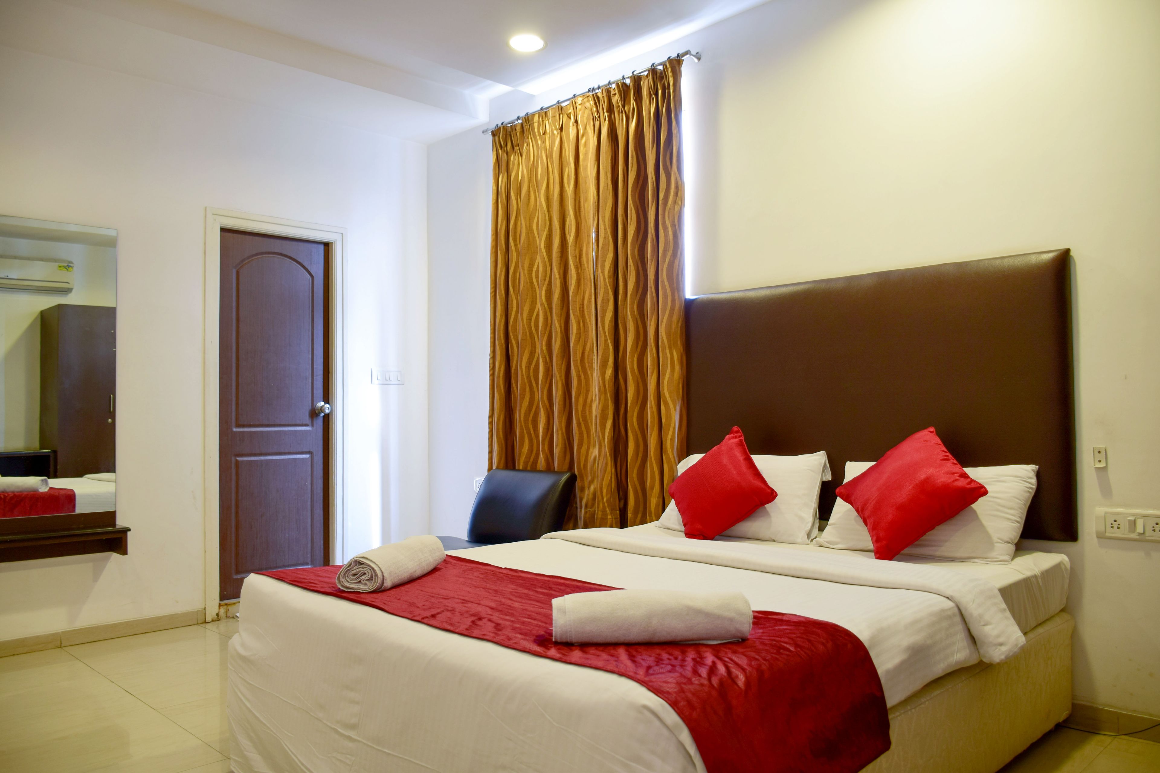 standard double or twin room, 1 double bed | desk, rollaway beds, free wifi