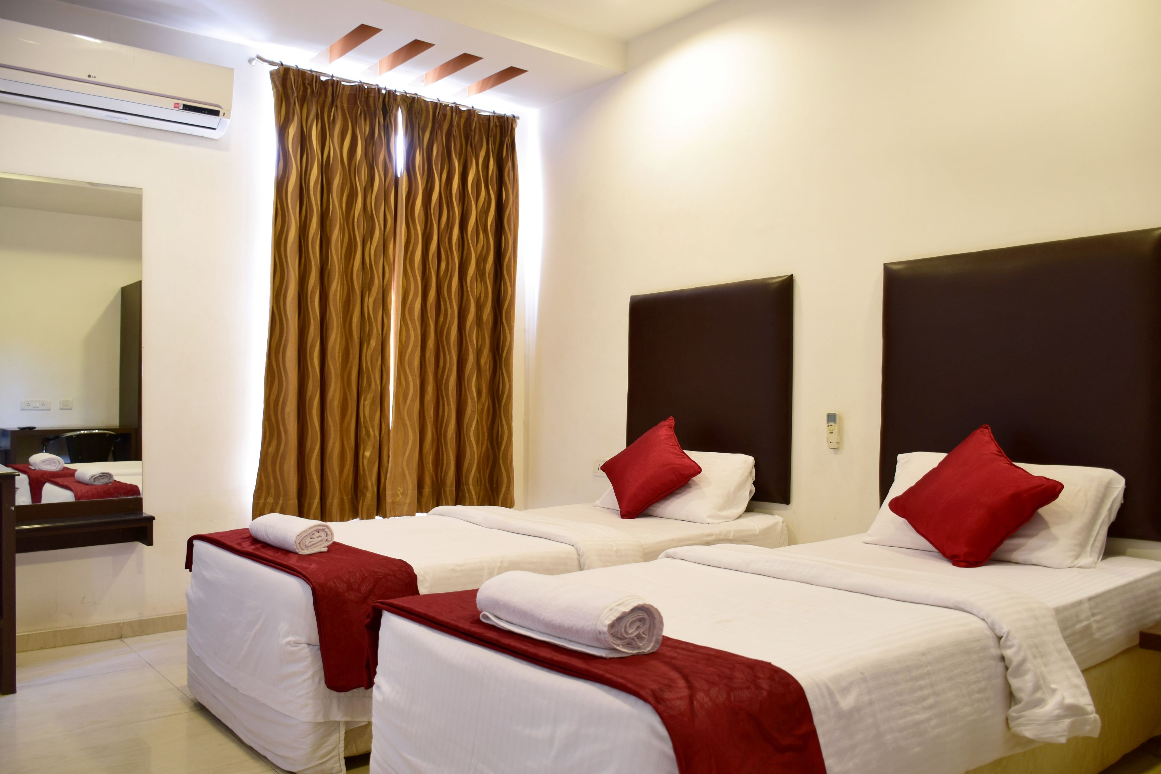 standard double or twin room, 1 double bed | desk, rollaway beds, free wifi