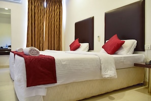 Standard Double or Twin Room, 1 Double Bed | Desk, rollaway beds, free WiFi