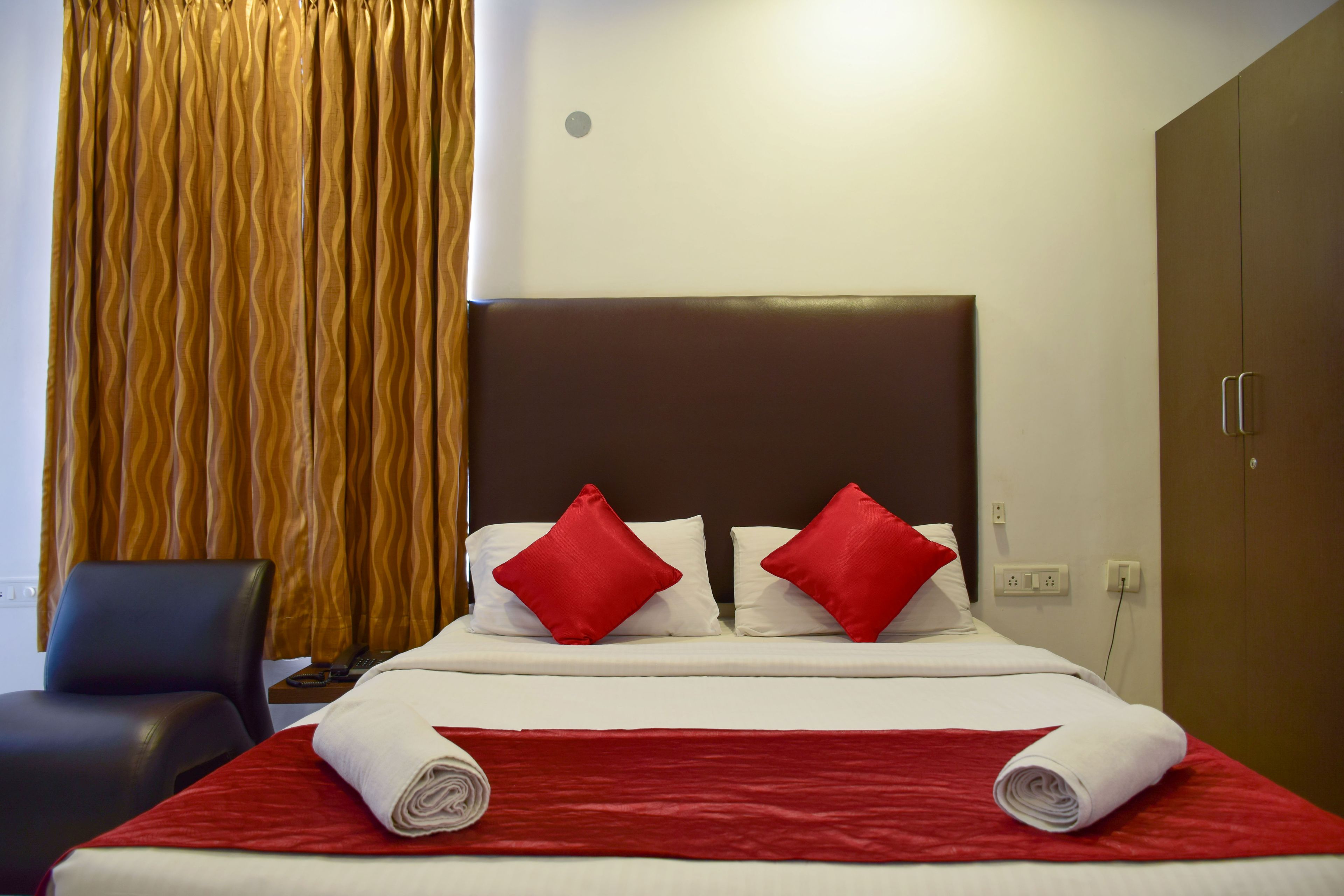 standard double or twin room, 1 double bed | desk, rollaway beds, free wifi