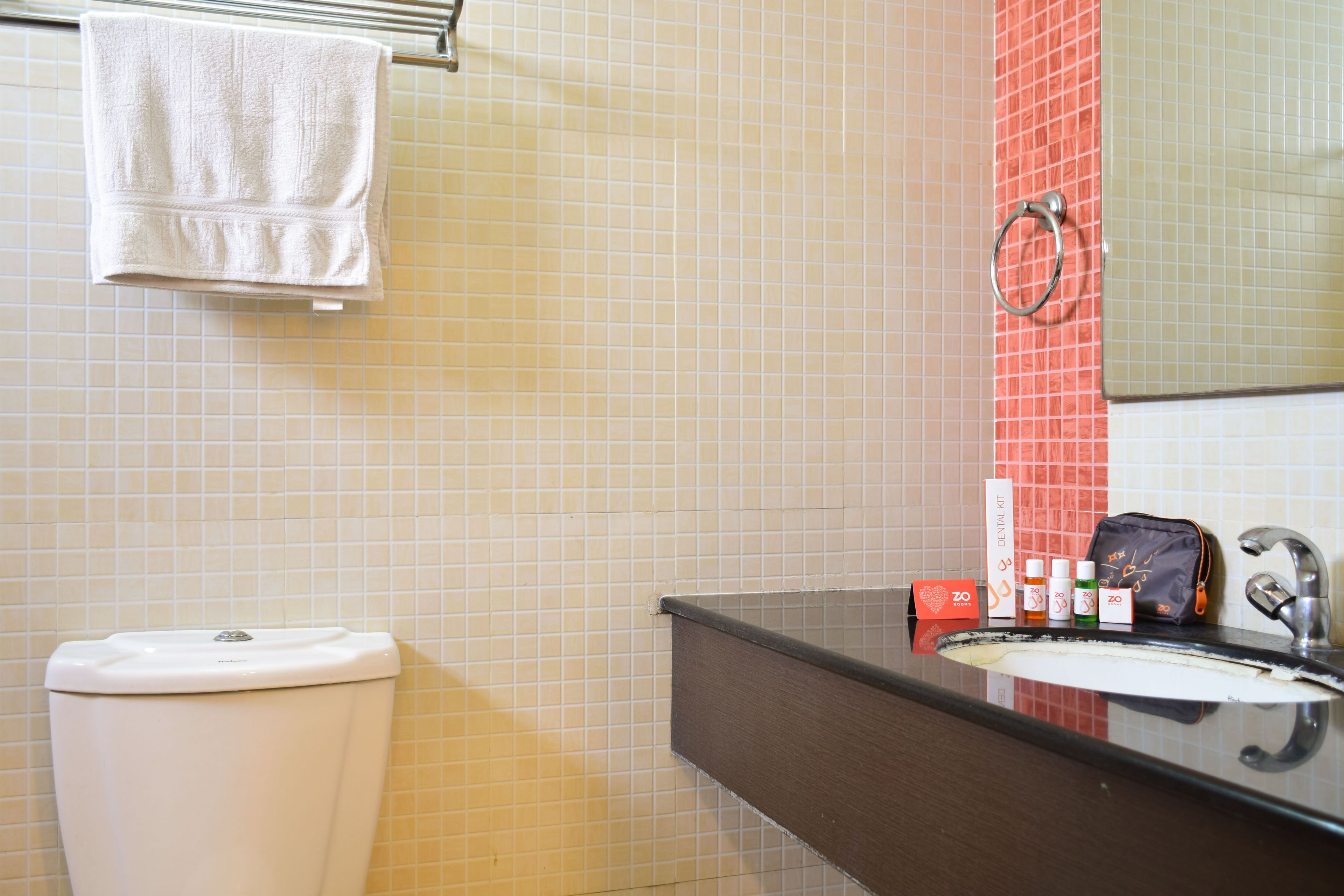 standard double or twin room, 1 double bed | bathroom | shower, free toiletries