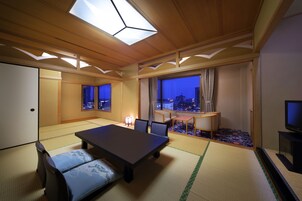 传统套房, 无烟房 (Japanese Style B) | 起居区 | 平板电视