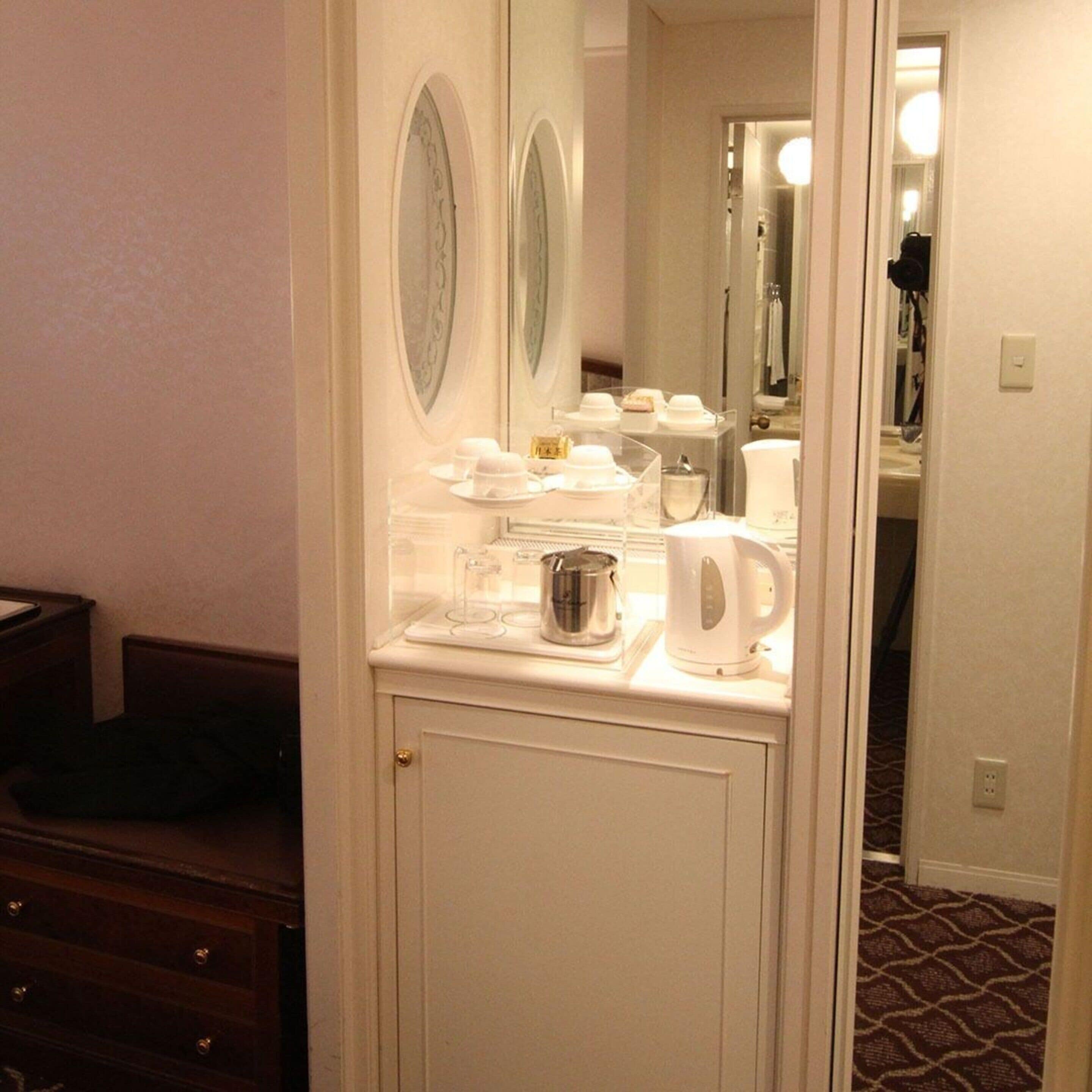 premium bedding, in-room safe, desk, blackout curtains