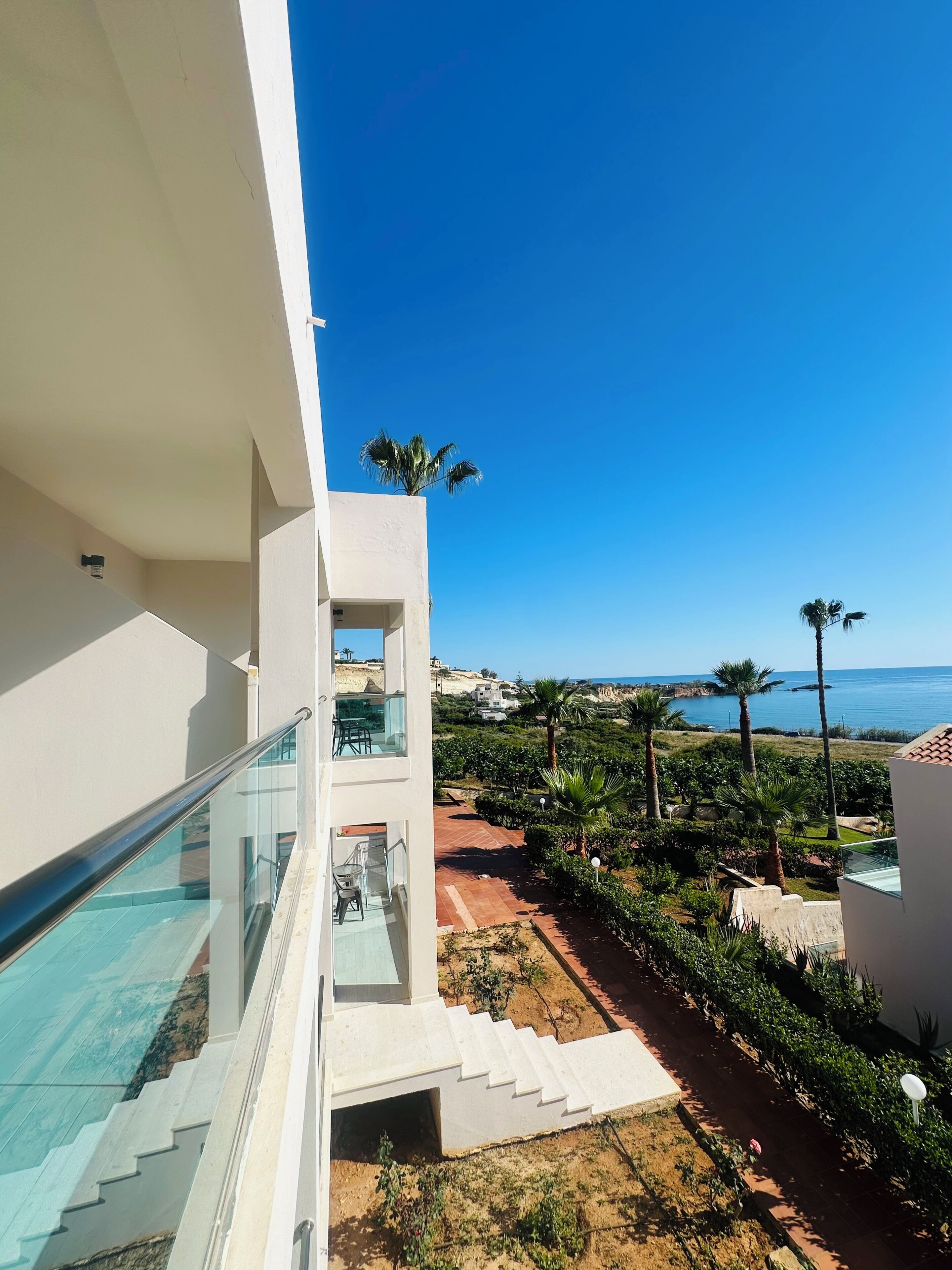 Family Room Sea View | In-room safe, bed sheets