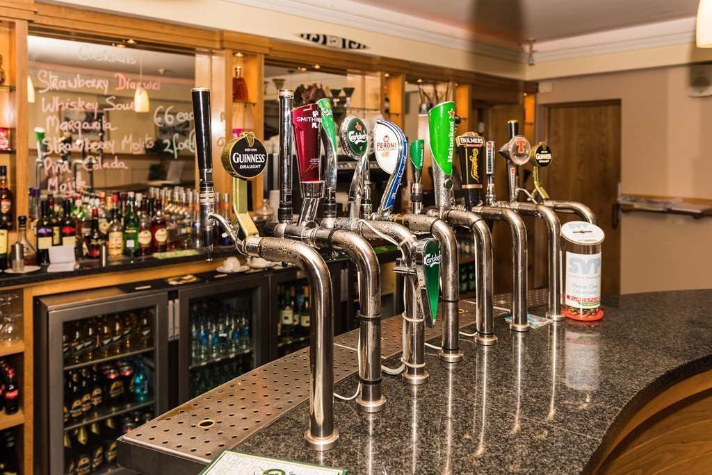 Bar (en la propiedad)